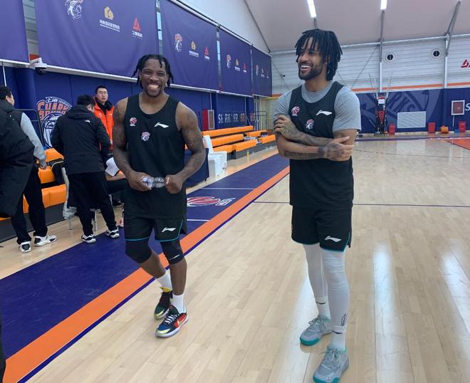 巴特勒与60激战皇家马德里分钟，出色发挥胜负难料！，Uzi焦点对战全场沸腾不已的简单介绍-开云娱乐